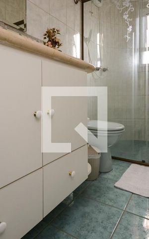 Apartamento à venda com 156m², 3 quartos e 2 vagas Apartamento à venda com 156m², 3 quartos e 2 vagasBanheiro social