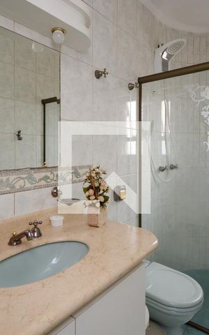 Apartamento à venda com 156m², 3 quartos e 2 vagas Apartamento à venda com 156m², 3 quartos e 2 vagasBanheiro social