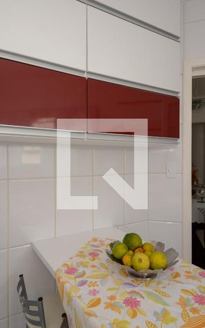 Apartamento à venda com 156m², 3 quartos e 2 vagas Apartamento à venda com 156m², 3 quartos e 2 vagasCozinha - Armários