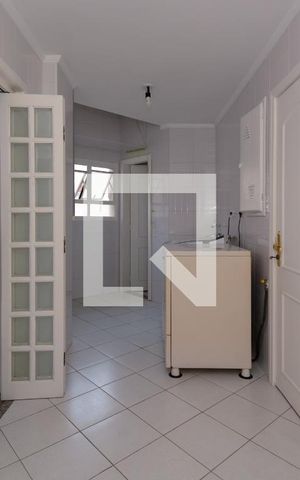 Apartamento à venda com 156m², 3 quartos e 2 vagas Apartamento à venda com 156m², 3 quartos e 2 vagasLavanderia