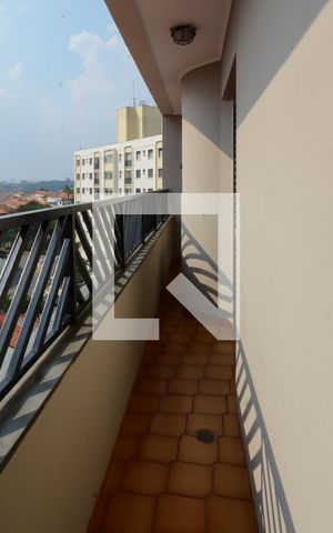 Apartamento à venda com 156m², 3 quartos e 2 vagas Apartamento à venda com 156m², 3 quartos e 2 vagasSacada da suite e quarto 2