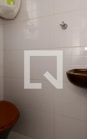 Apartamento à venda com 156m², 3 quartos e 2 vagas Apartamento à venda com 156m², 3 quartos e 2 vagasBanheiro de serviço