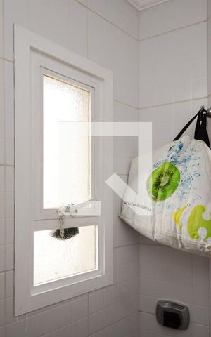 Apartamento à venda com 156m², 3 quartos e 2 vagas Apartamento à venda com 156m², 3 quartos e 2 vagasBanheiro de serviço