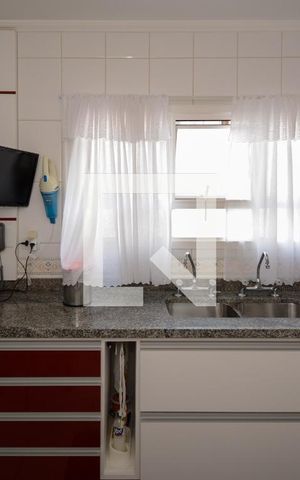 Apartamento à venda com 156m², 3 quartos e 2 vagas Apartamento à venda com 156m², 3 quartos e 2 vagasCozinha - Armários
