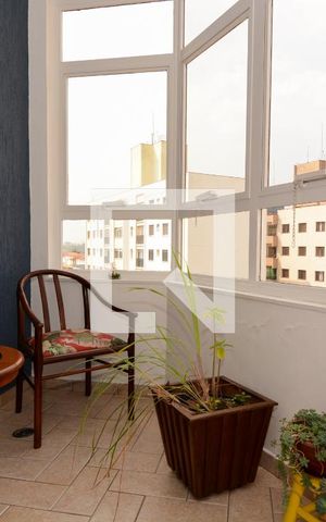 Apartamento à venda com 156m², 3 quartos e 2 vagas Apartamento à venda com 156m², 3 quartos e 2 vagasSacada da Sala