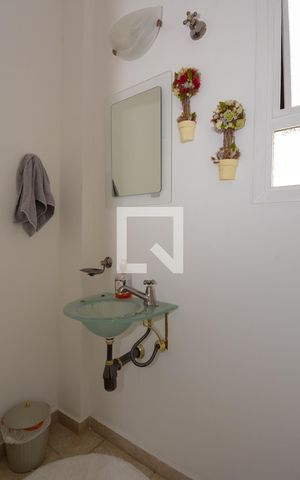 Apartamento à venda com 156m², 3 quartos e 2 vagas Apartamento à venda com 156m², 3 quartos e 2 vagasLavabo