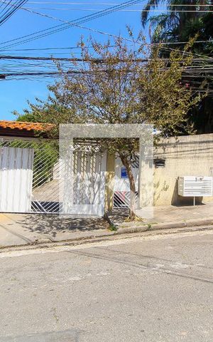 Casa de condomínio à venda com 62m², 2 quartos e 1 vaga Casa de condomínio à venda com 62m², 2 quartos e 1 vagaFachada