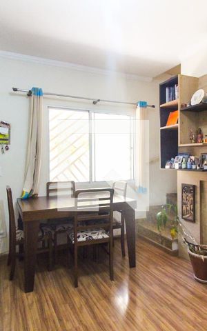 Casa de condomínio à venda com 62m², 2 quartos e 1 vaga Casa de condomínio à venda com 62m², 2 quartos e 1 vagaSala