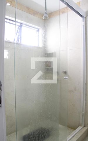 Apartamento à venda com 700m², 6 quartos e 3 vagasBanheiro Quarto 6 suíte