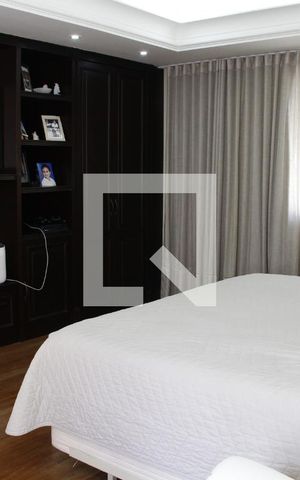Apartamento à venda com 700m², 6 quartos e 3 vagasQuarto 6 suíte