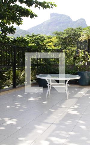 Apartamento à venda com 700m², 6 quartos e 3 vagasVaranda