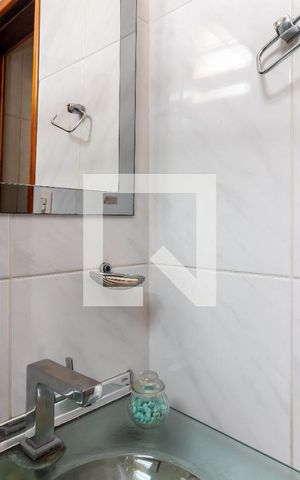 Casa à venda com 120m², 3 quartos e 1 vagaBanheiro 2