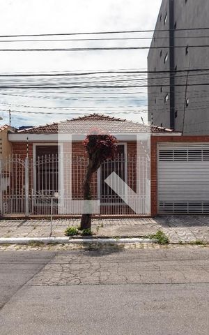 Casa à venda com 120m², 3 quartos e 1 vagaFachada