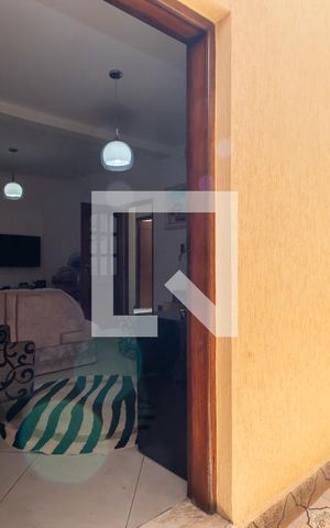 Casa à venda com 120m², 3 quartos e 1 vagaCorredor Lateral