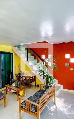 Casa à venda com 192m², 3 quartos e 2 vagasVaranda