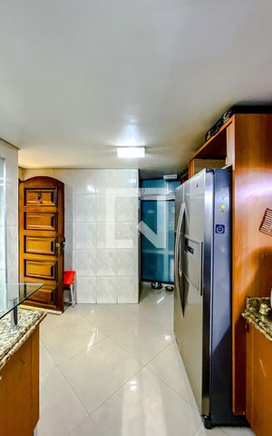 Casa à venda com 192m², 3 quartos e 2 vagasCozinha