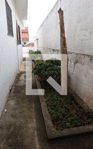 Casa à venda com 480m², 3 quartos e 3 vagasCorredor
