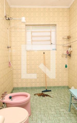 Casa à venda com 480m², 3 quartos e 3 vagasBanheiro Social