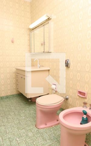 Casa à venda com 480m², 3 quartos e 3 vagasBanheiro Social