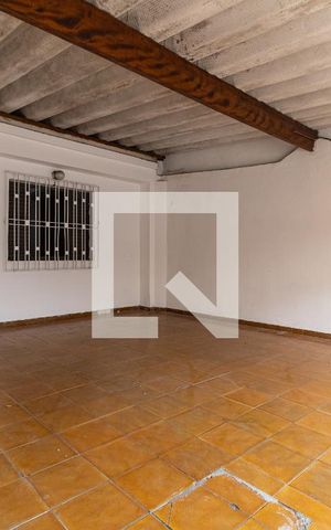 Casa à venda com 120m², 1 quarto e 2 vagas Casa à venda com 120m², 1 quarto e 2 vagasGaragem