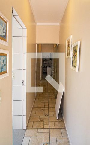 Casa à venda com 500m², 5 quartos e 5 vagasCorredor