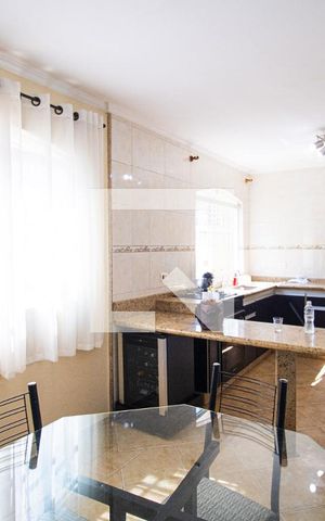Casa à venda com 500m², 5 quartos e 5 vagasCozinha
