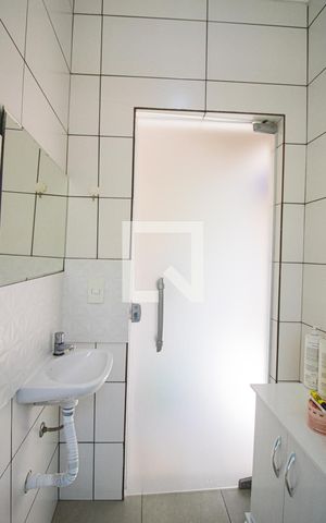 Casa à venda com 500m², 5 quartos e 5 vagasBanheiro 2