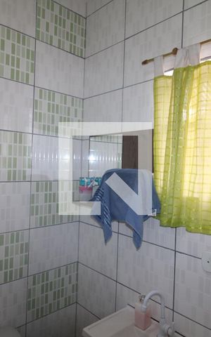 Casa à venda com 150m², 5 quartos e 2 vagasBanheiro 1