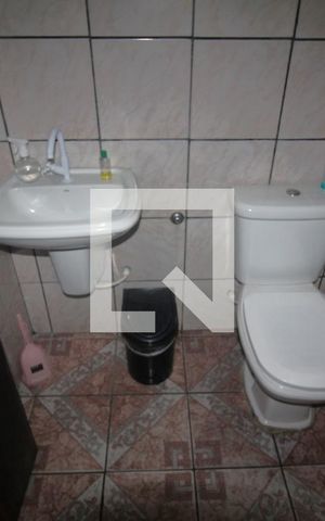 Casa à venda com 150m², 5 quartos e 2 vagasBanheiro 3
