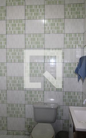 Casa à venda com 150m², 5 quartos e 2 vagasBanheiro 1