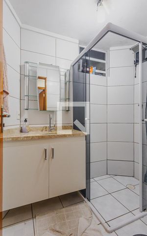 Apartamento para alugar com 60m², 2 quartos e sem vagaBanheiro