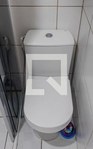 Apartamento para alugar com 60m², 2 quartos e sem vagaBanheiro