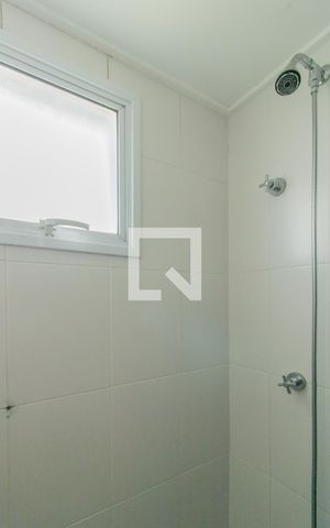 Apartamento à venda com 106m², 3 quartos e 2 vagas Apartamento à venda com 106m², 3 quartos e 2 vagasBanheiro da Suíte