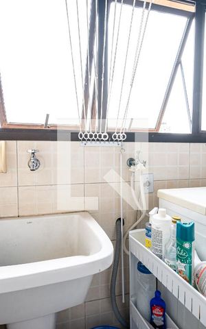 Apartamento para alugar com 140m², 2 quartos e 3 vagas Apartamento para alugar com 140m², 2 quartos e 3 vagasLavanderia