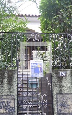 Casa à venda com 149m², 3 quartos e 1 vagaFachada