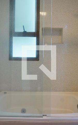 Apartamento para alugar com 200m², 2 quartos e 2 vagasBanheiro da Suíte 2