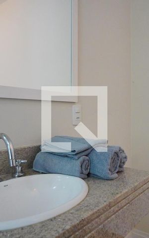 Apartamento para alugar com 200m², 2 quartos e 2 vagasBanheiro da Suíte 1