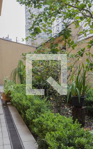 Casa à venda com 200m², 5 quartos e 5 vagas Casa à venda com 200m², 5 quartos e 5 vagasÁrea comum