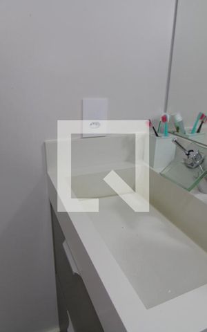 Apartamento à venda com 41m², 2 quartos e sem vagaPia do banheiro