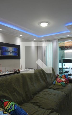 Casa à venda com 300m², 4 quartos e 4 vagasSala