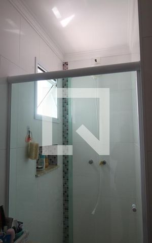 Casa à venda com 300m², 4 quartos e 4 vagasBanheiro da Suíte 1