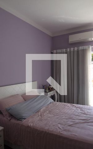 Casa à venda com 300m², 4 quartos e 4 vagasQuarto 1 -Suite