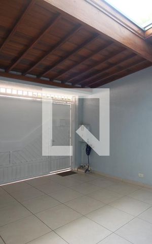 Casa à venda com 300m², 4 quartos e 4 vagasGaragem