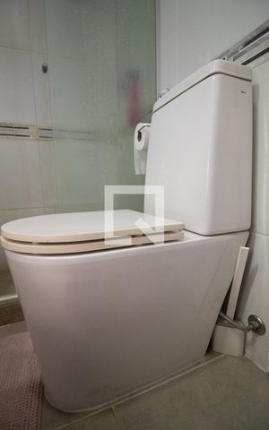 Apartamento à venda com 120m², 3 quartos e sem vaga Apartamento à venda com 120m², 3 quartos e sem vagaBanheiro social - vaso