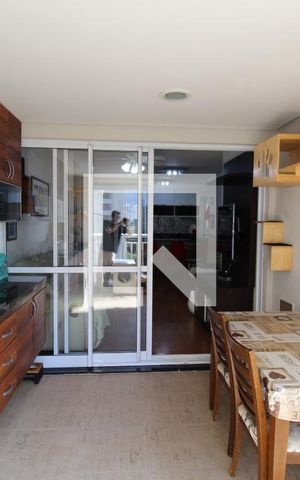 Apartamento à venda com 76m², 2 quartos e 1 vagaVaranda