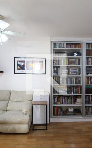Apartamento à venda com 76m², 2 quartos e 1 vagaSala