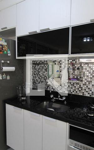 Apartamento à venda com 76m², 2 quartos e 1 vagaCozinha