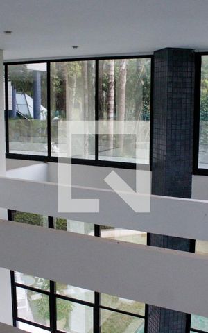 Apartamento à venda com 428m², 4 quartos e 5 vagasPiscina Coberta