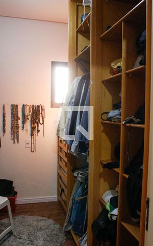 Apartamento à venda com 428m², 4 quartos e 5 vagasCloset da suíte 1