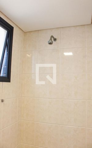 Apartamento à venda com 428m², 4 quartos e 5 vagasBanheiro da Suíte 2